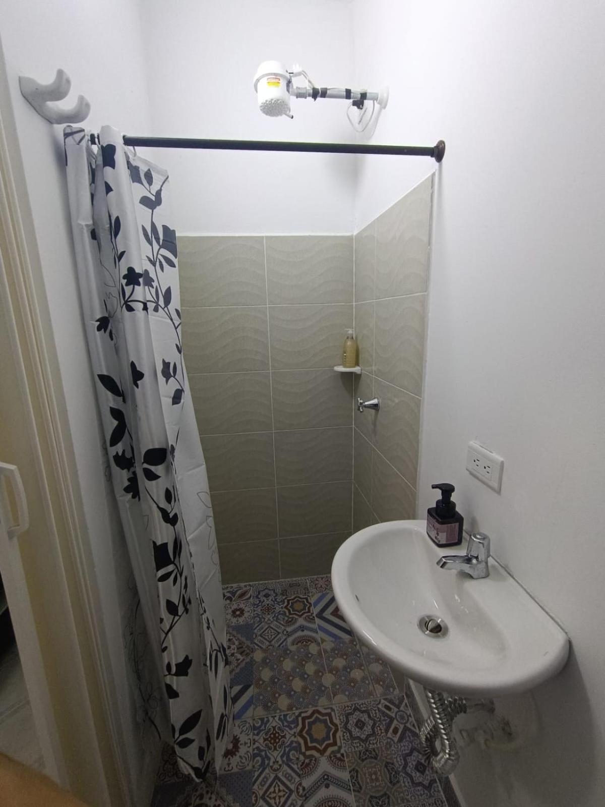 Confortable Habitacion En Apartamento Amoblado 贾丁 外观 照片